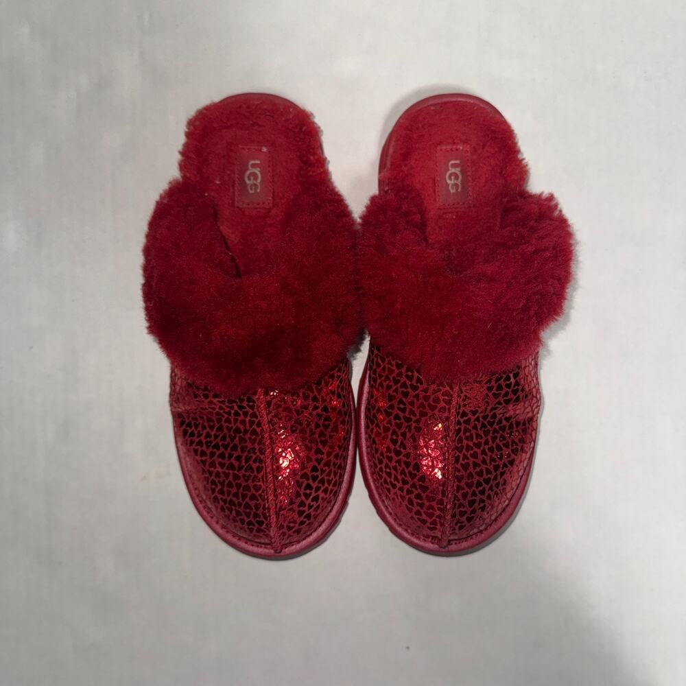UGG Girl 5 Slippers Cozy II Gel Hearts Loungewear Comfy Warm Cozy Holiday - Picture 3 of 5